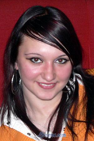 78312 - Olesya Age: 25 - Russia