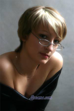 78780 - Lilia Age: 31 - Russia